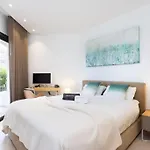 Appartamento Garden Serenity Retreat And Workspace With Heated Pools And Gym
