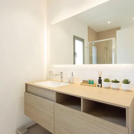 Garden Serenity Retreat And Workspace With Heated Pools And Gym Apartment