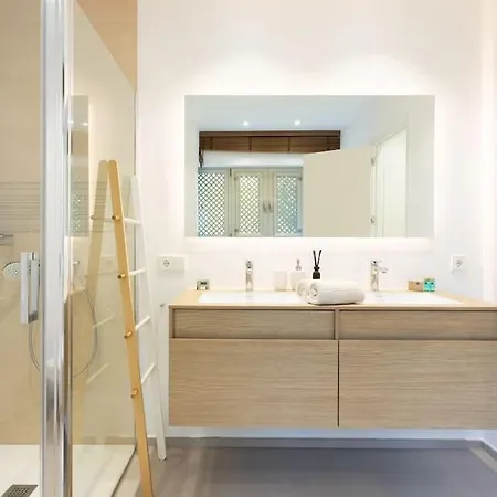 Apartment Garden Serenity Retreat And Workspace With Heated Pools And Gym Palm-mar