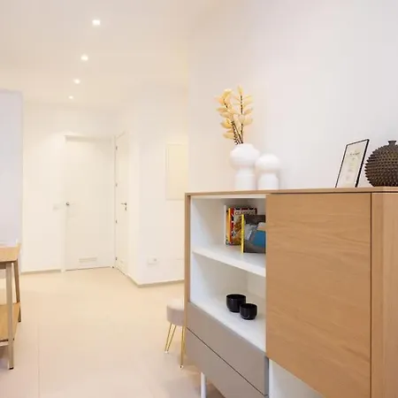 Garden Serenity Retreat And Workspace With Heated Pools And Gym