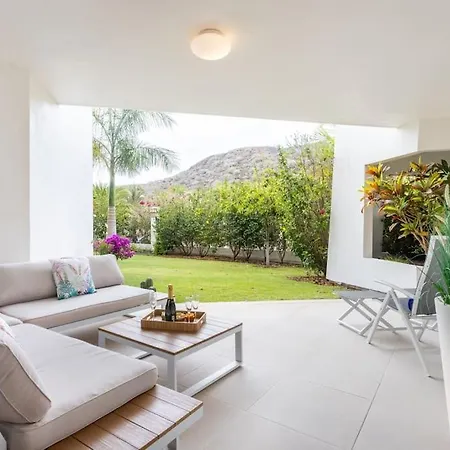 Apartment Garden Serenity Retreat And Workspace With Heated Pools And Gym Palm-mar