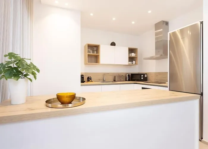 Garden Serenity Retreat And Workspace With Heated Pools And Gym * 팔름-마르