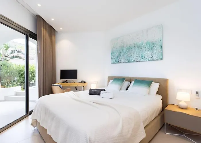 Appartement Garden Serenity Retreat And Workspace With Heated Pools And Gym