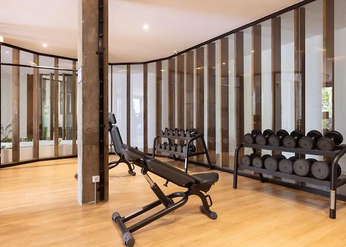 Garden Serenity Retreat And Workspace With Heated Pools And Gym Appartement
