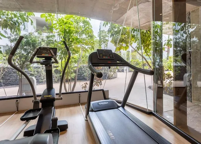 Garden Serenity Retreat And Workspace With Heated Pools And Gym Palm-mar