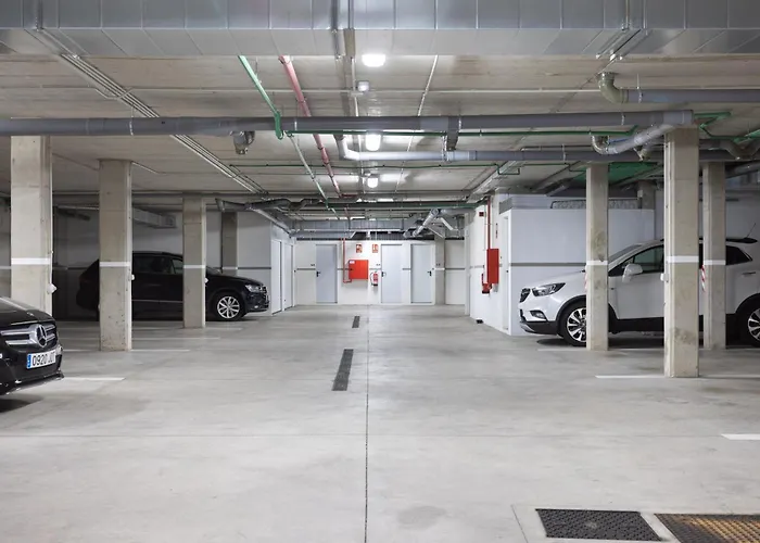 Garden Serenity Retreat And Workspace With Heated Pools And Gym アパート パルム・マール